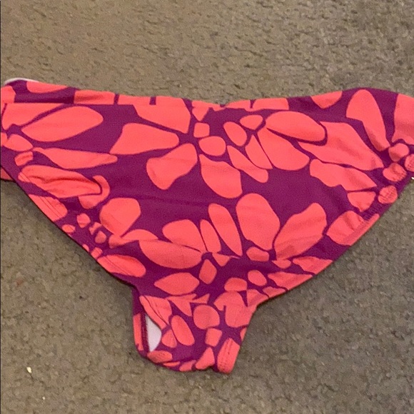 Perry Ellis Floral Bikini - Picture 3 of 3